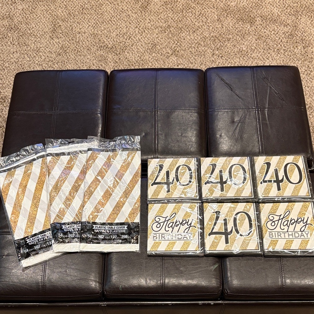Gold and White 40th Birthday Napkins and Table Covers Set